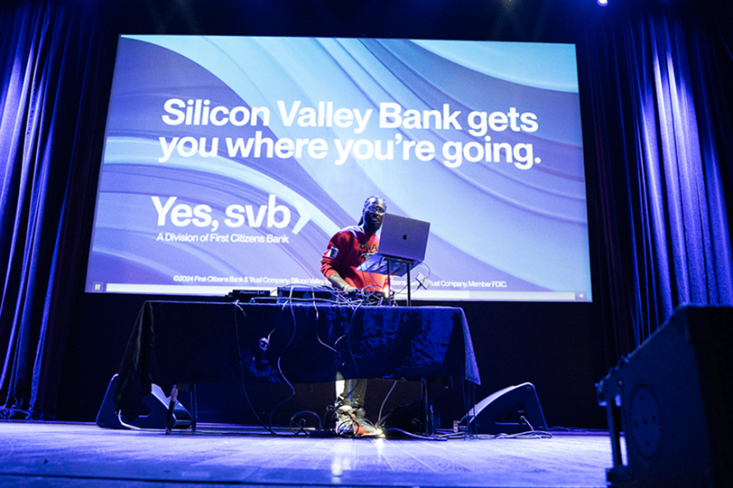 DJ on stage