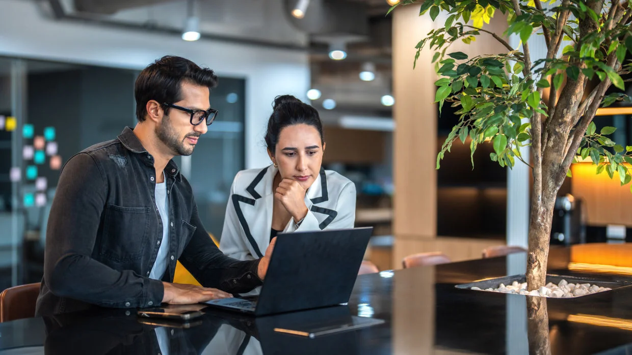 How AI in spend analytics turns corporate card data into financial intelligence